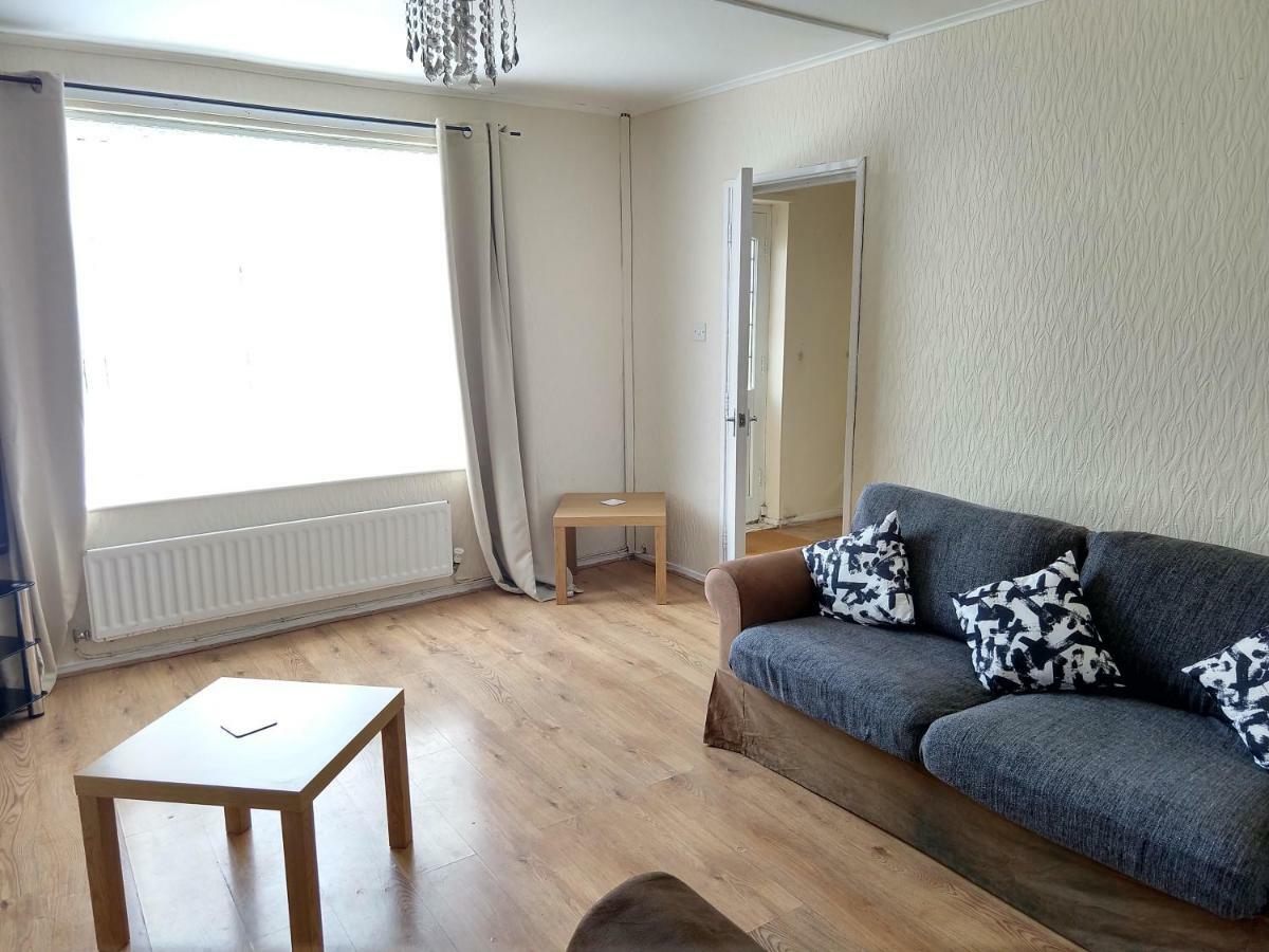 Rowe Gardens - Self Catering - Guesthouse Style - Comfortable Twin Or Double Rooms - Quiet Residential Area Workington Kültér fotó