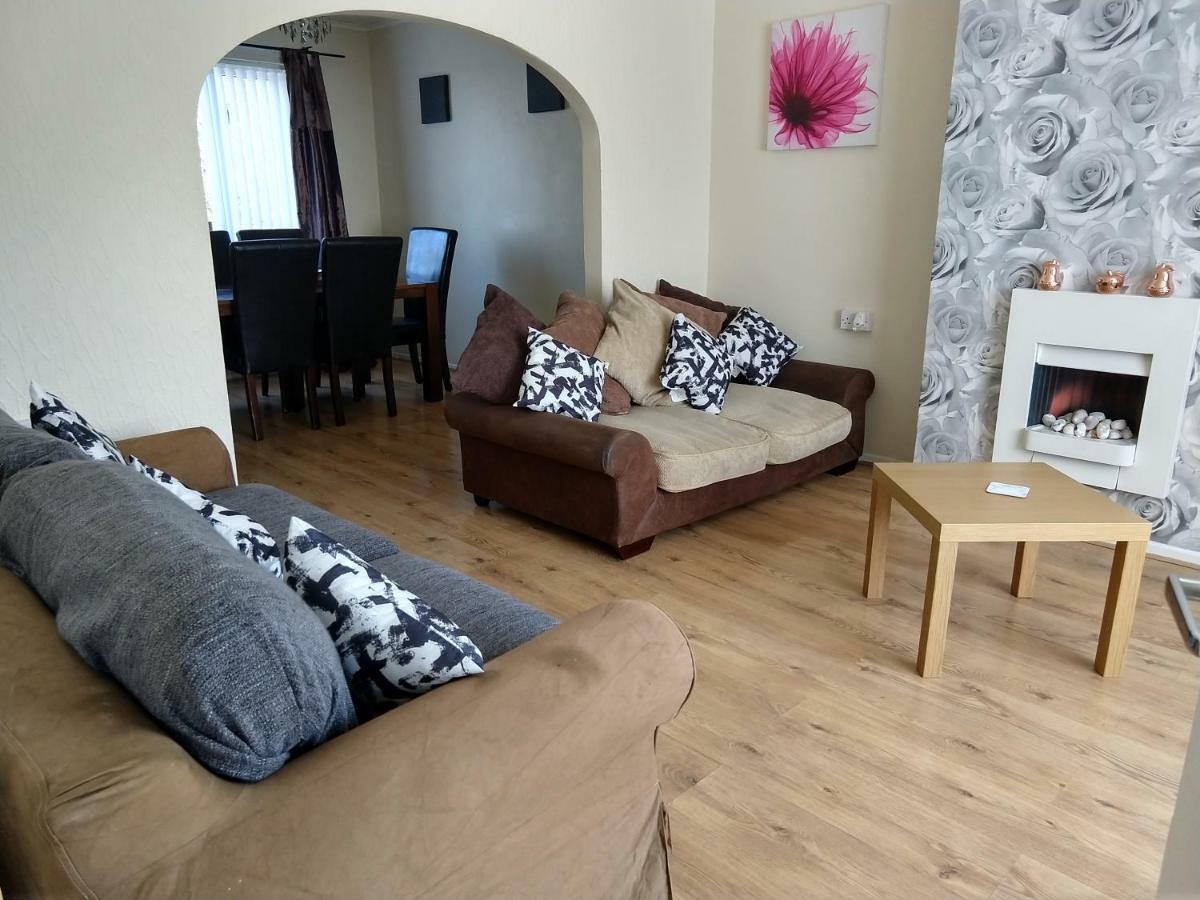 Rowe Gardens - Self Catering - Guesthouse Style - Comfortable Twin Or Double Rooms - Quiet Residential Area Workington Kültér fotó